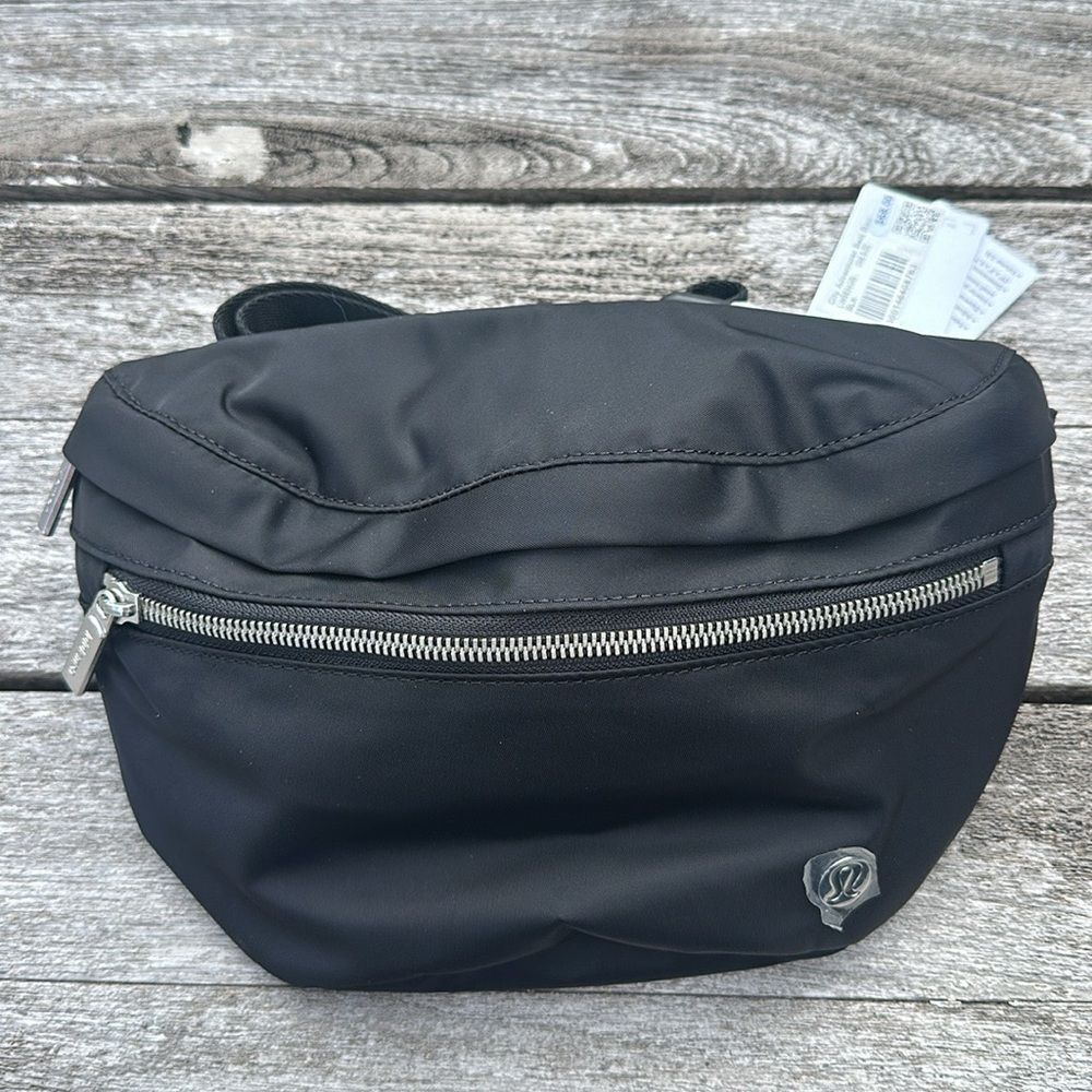 Lululemon City Adventurer Belt Bag 2.5L Black NWT Fanny pack - Picture 3 of 7